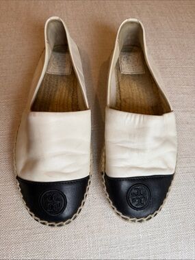 Tory Burch Cream and Black Leather Espadrille Loafers (6.5)